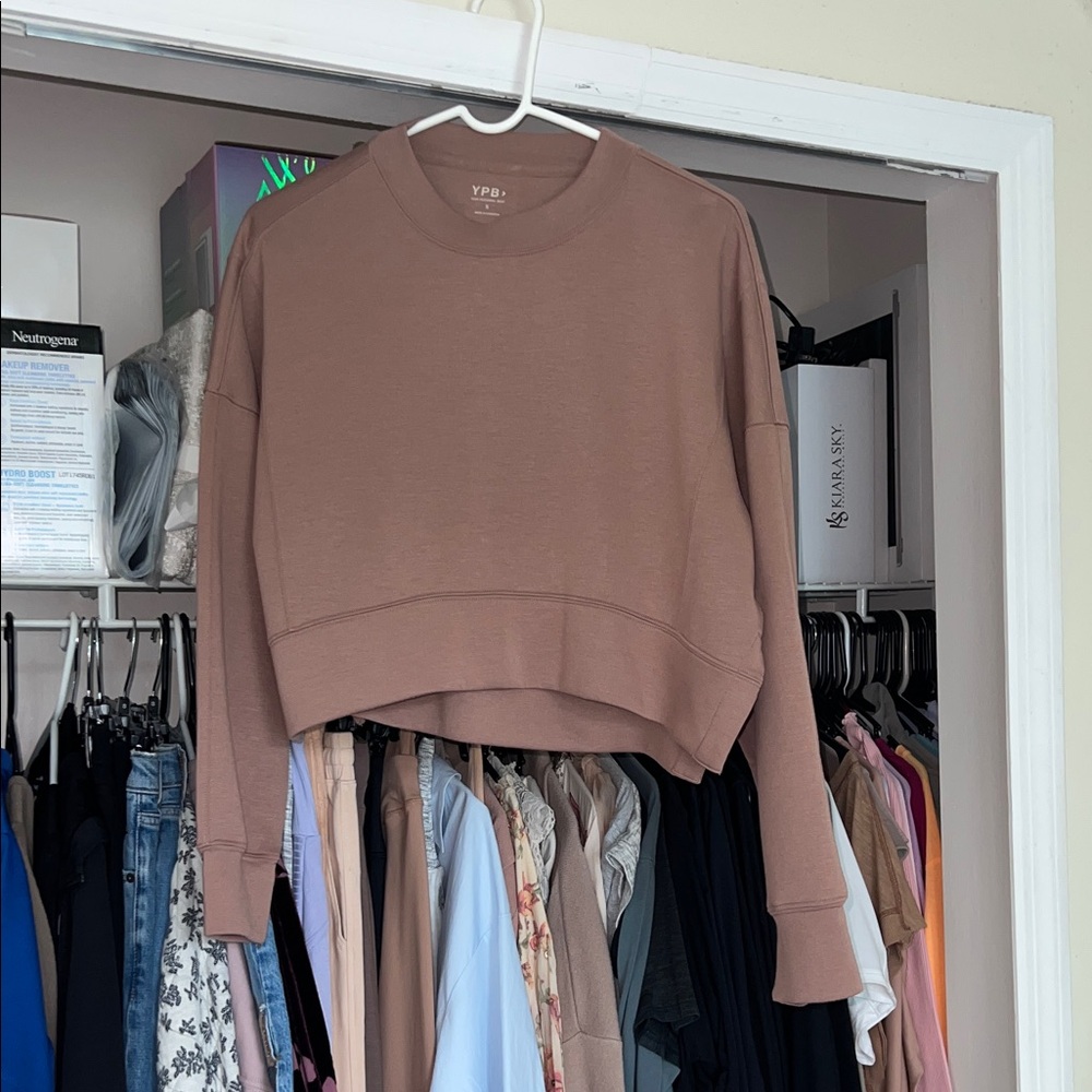 Abercrombie & Fitch YPB Cropped Pull Over Tan Size: Small
